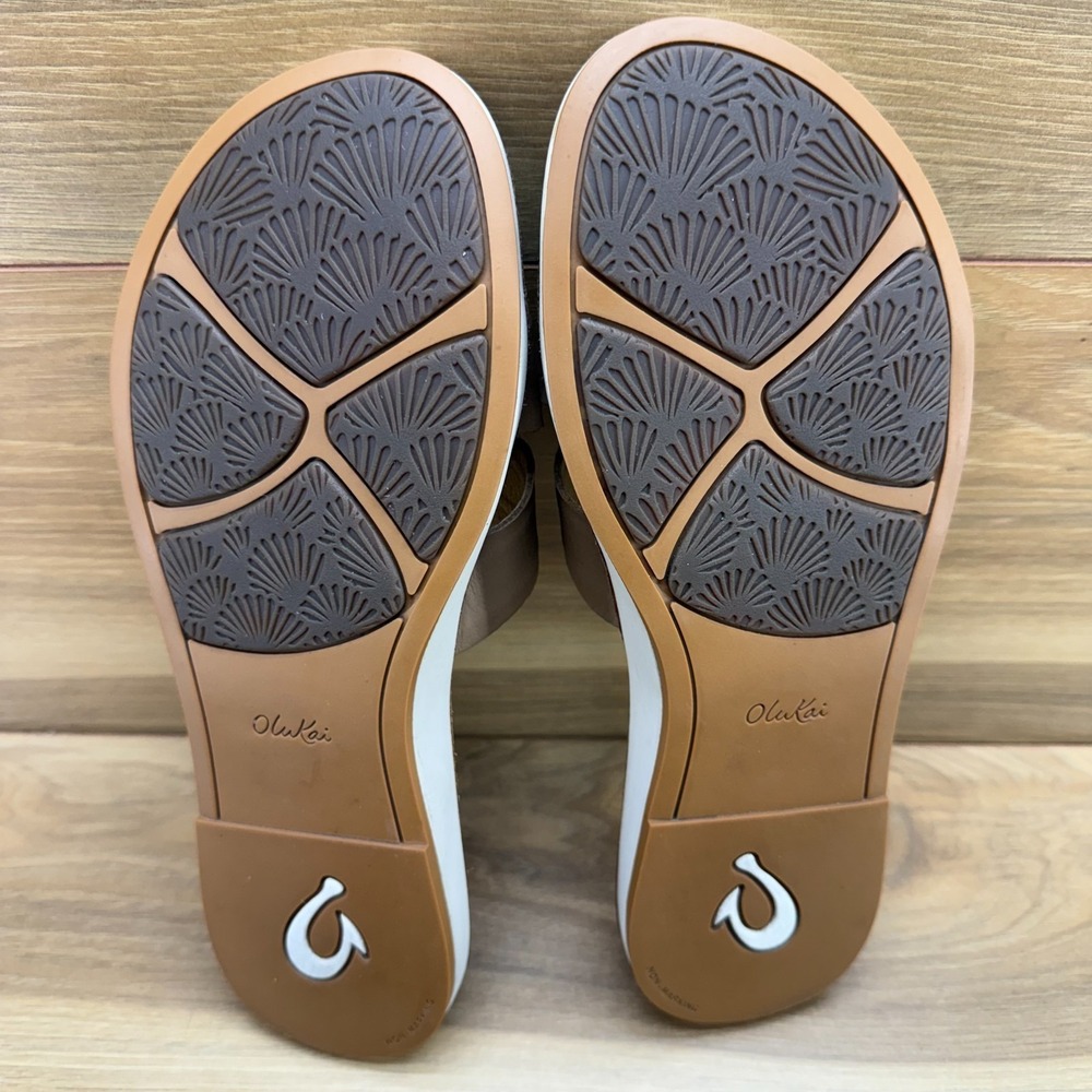 Olukai Sandals Ke'a Sandals Womens 10 Tan Leather Slide Vacation Resort Summer - Picture 9 of 11